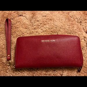 Michael Kors Jet Set Travel Continental Wallet